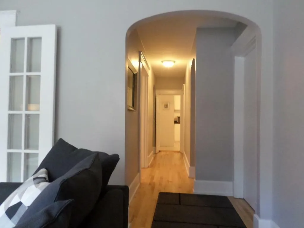 Beautiful, Clean, Quiet 2 Br-In Downtown Ottawa. Parking, Wifi And Netflix Included Apartment Canada